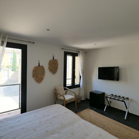 Chambres Du Vieux Bistrot Cabrières-dʼAvignon エクステリア 写真