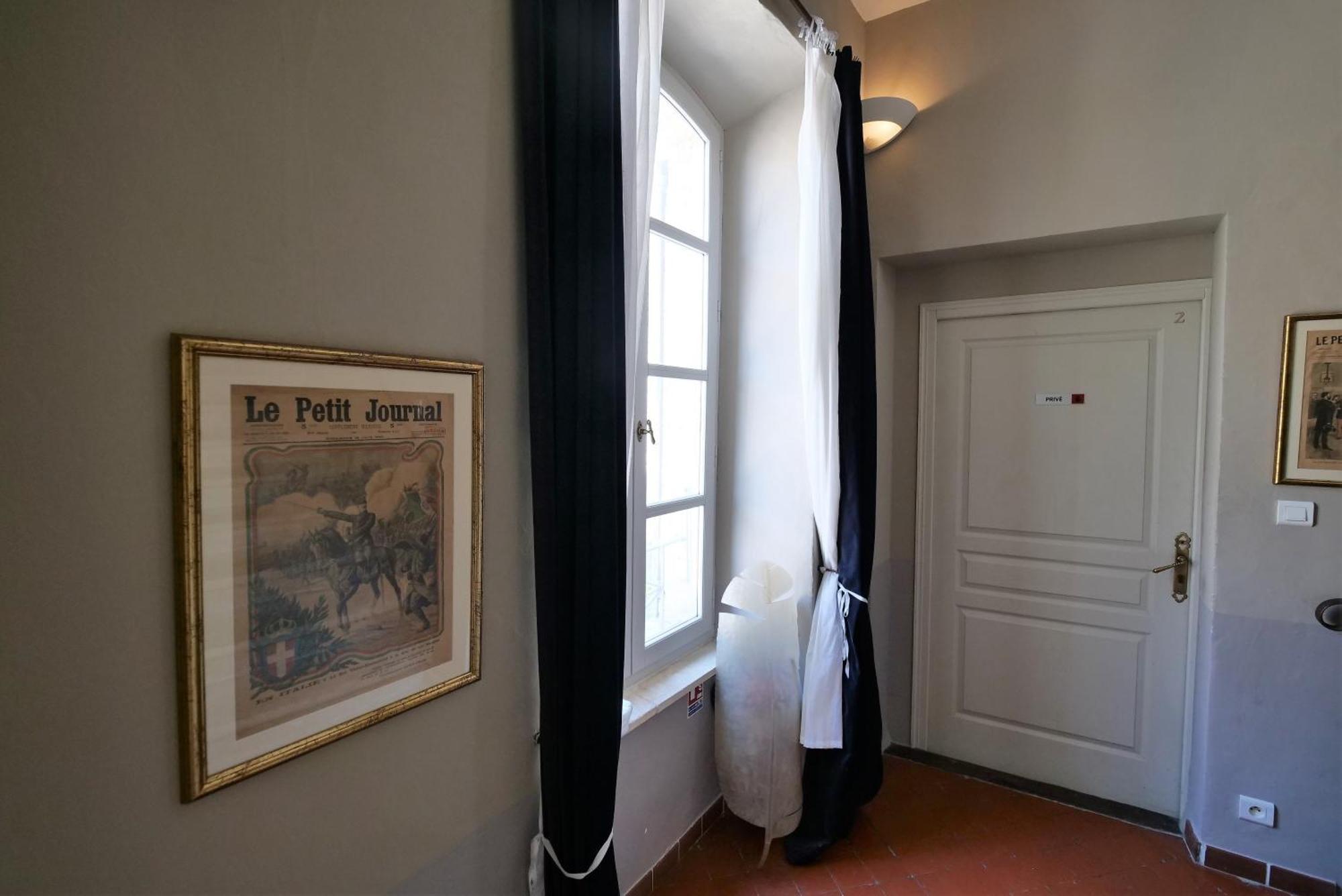 Chambres Du Vieux Bistrot Cabrières-dʼAvignon エクステリア 写真