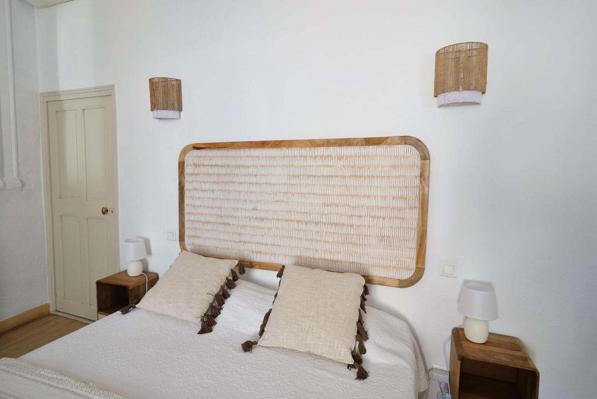 Chambres Du Vieux Bistrot Cabrières-dʼAvignon エクステリア 写真