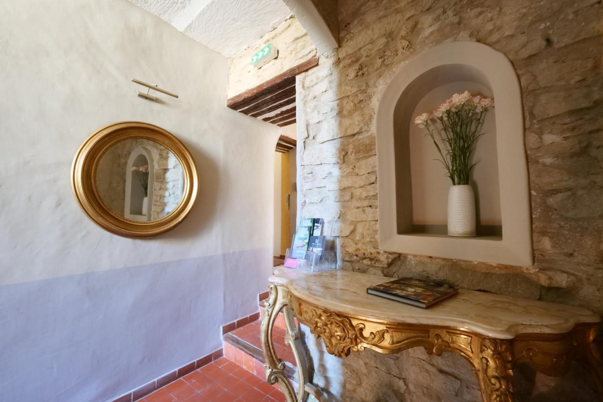 Chambres Du Vieux Bistrot Cabrières-dʼAvignon エクステリア 写真