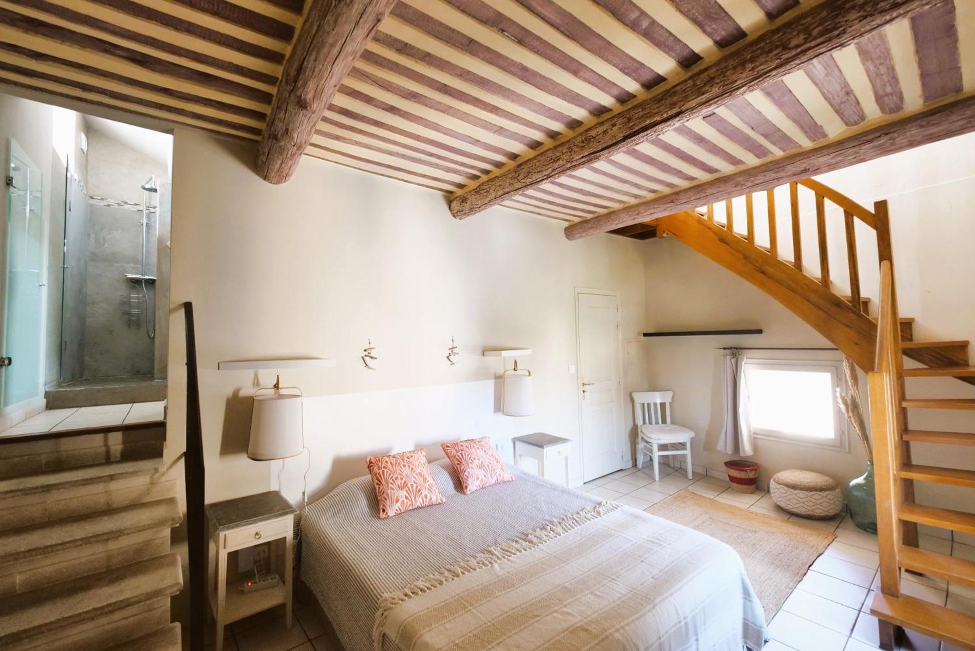 Chambres Du Vieux Bistrot Cabrières-dʼAvignon エクステリア 写真